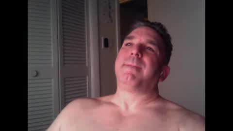 Snapshot of oceanmanx chatting on November 1, 12:44 am Ocean online show from November 1, 12:44 am