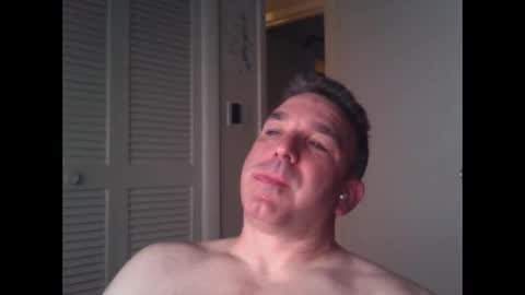 Snapshot of oceanmanx chatting on March 9, 2:50 am Ocean online show from March 9, 2:50 am