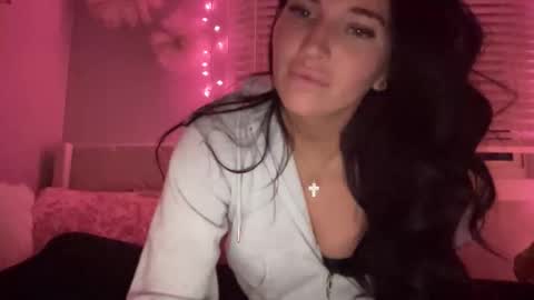 A L A R A  online show from November 29, 3:58 am