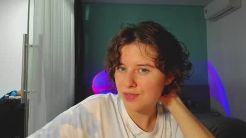 Snapshot of octopussy69x chatting on February 7, 2:37 pm Evie online show from February 7, 2:37 pm