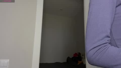 Thea online show from April 2, 4:42 am