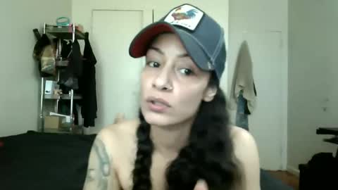 Lit en Cama online show from September 16, 1:57 pm