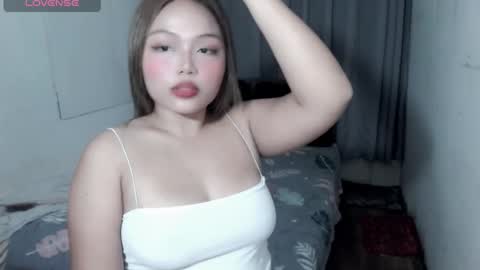 oh_my_lovingjoy online show from December 5, 9:41 am