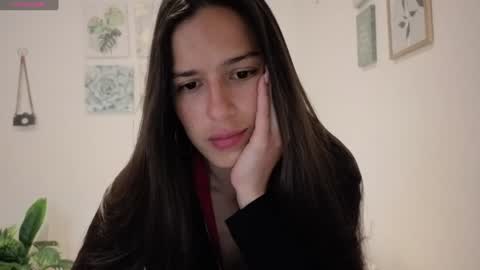 ohanna_ online show from November 21, 9:46 pm