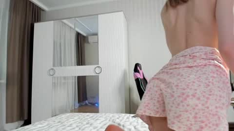            Welcome to my fans page  online show from April 21, 8:16 pm