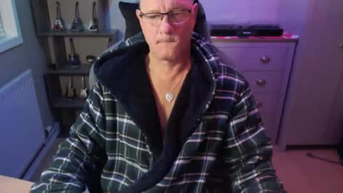 oldveteranuk online show from February 15, 5:10 am