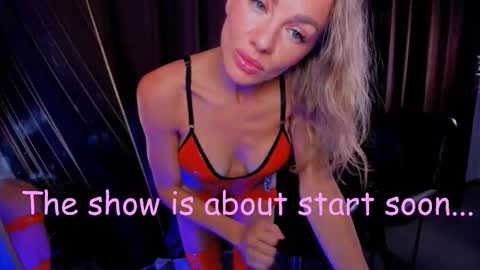 Snapshot of oliva_candy chatting on September 16, 5:16 pm oliva_candy online show from September 16, 5:16 pm