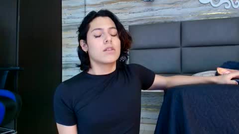 Oliver  online show from January 17, 11:57 pm