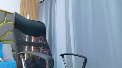 Oliver online show from May 1, 8:58 pm