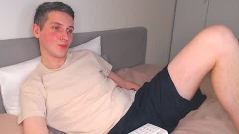 Oliver online show from February 24, 5:16 pm