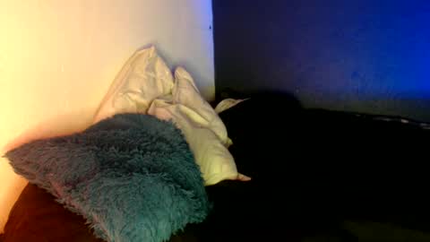 oliver_laid_2023 online show from January 18, 2:02 pm