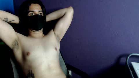 oliver_laid_2023 online show from August 3, 10:27 pm