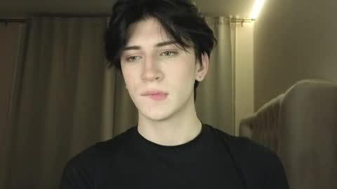 oliver online show from March 3, 9:00 pm