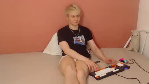 Oliver online show from March 14, 1:31 am