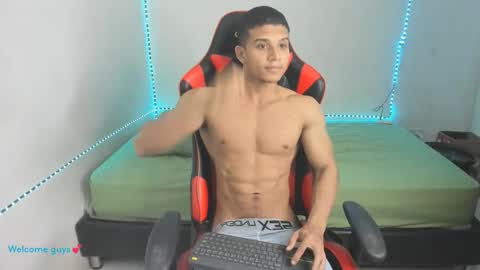 oliver thompsson online show from February 1, 12:52 am