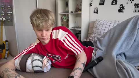 oliver online show from April 16, 11:21 am