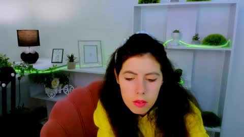 olivia__low online show from April 29, 6:51 am