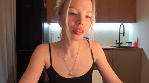 Olivia 3 online show from January 22, 9:43 pm