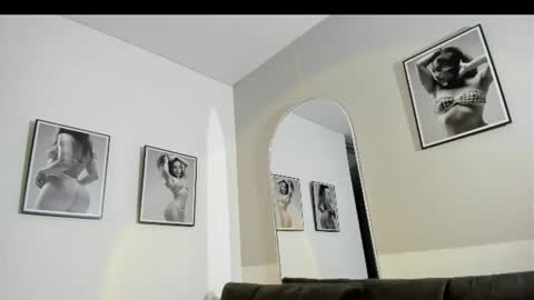 Olivia Collins online show from June 25, 11:59 am