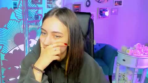 olivia_norton_ online show from September 26, 12:57 pm