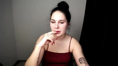 Olivia online show from April 10, 8:57 pm