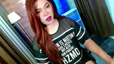 Miss OLIVIA online show from April 17, 9:11 am