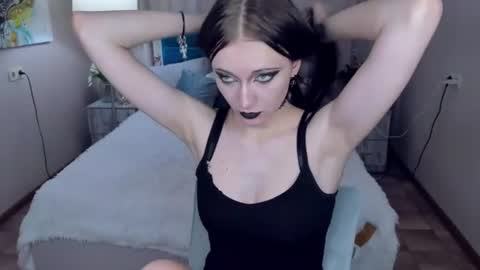 OliviaGorgeous online show from June 27, 11:16 am