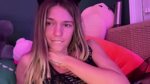 Olivia online show from March 11, 5:35 am