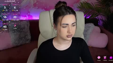 Olivia online show from March 5, 7:06 am