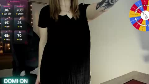 Snapshot of oliviamunk chatting on February 14, 5:19 am . online show from February 14, 5:19 am