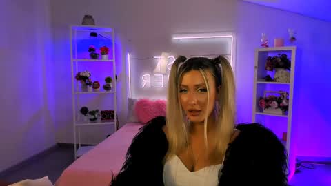 Olivia online show from February 1, 8:18 am