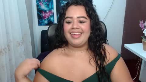 oliviia_cute online show from January 14, 2:52 am