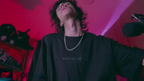     online show from November 23, 10:13 am