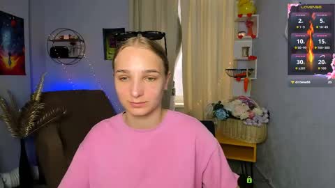 Ollivia online show from May 26, 5:57 am