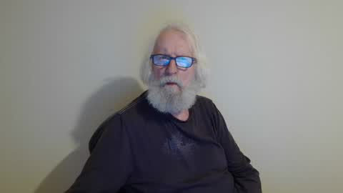 Somewhere over the rainbow online show from March 9, 9:14 pm