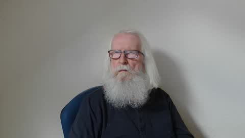 Somewhere over the rainbow online show from May 12, 2:26 pm