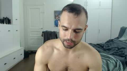 onebestlover online show from June 26, 2:33 pm