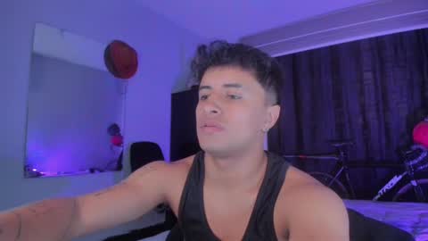 YIN MIGUEL online show from February 27, 10:20 pm