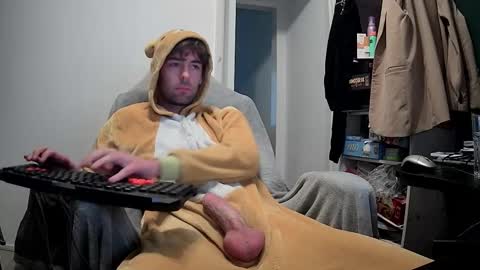onesieboyx online show from December 2, 3:21 pm