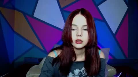 onessandra online show from December 23, 3:34 am