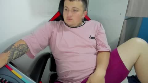 Andres INDEPENDENT MODEL online show from January 12, 5:25 am