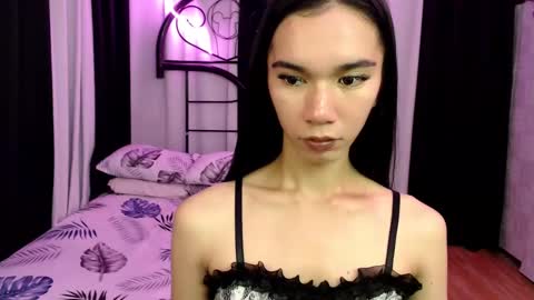 Snapshot of onicka_iha chatting on January 3, 3:12 pm Alexa online show from January 3, 3:12 pm