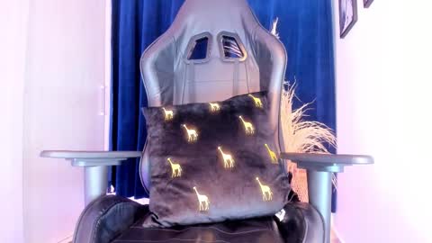 misssaray official online show from February 6, 10:12 pm