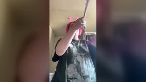 Onyx online show from February 14, 9:28 pm