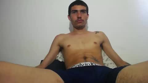 onzas_ online show from September 23, 2:44 pm