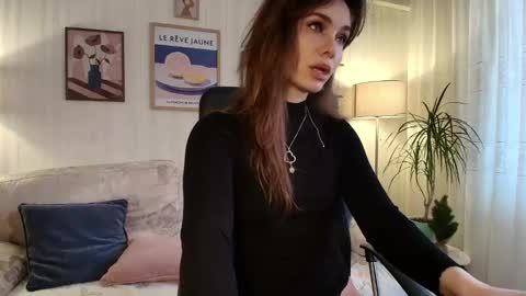 ophelia blue online show from January 9, 9:37 am