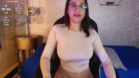Snapshot of oriana_gh chatting on February 19, 6:44 am oriana_gh online show from February 19, 6:44 am