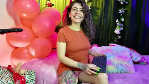 Oriana online show from February 16, 1:47 am