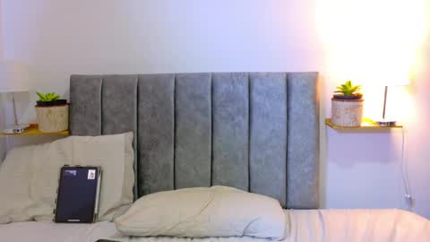 Oriana Laurent online show from May 3, 2:28 am