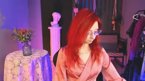 Snapshot of orianna_blade chatting on January 13, 12:13 pm Orianna - Hi Im into geek culture cosplay crafting LARP games. Shall we play DnD online show from January 13, 12:13 pm